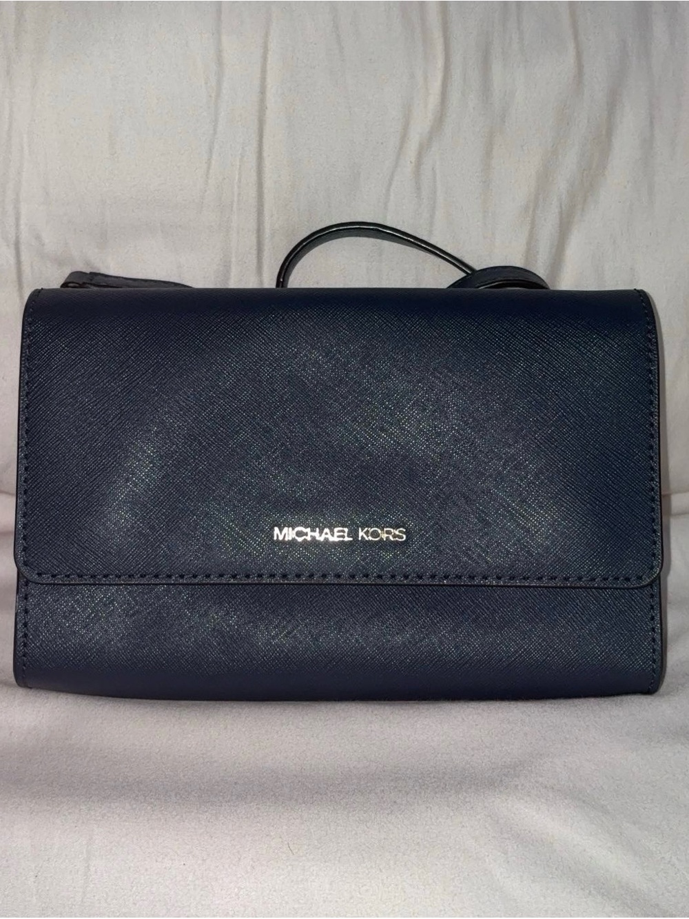 Michael Kors Jet Set Travel 3-in-1 Saffiano Leather Crossbody Clutch Bag Navy